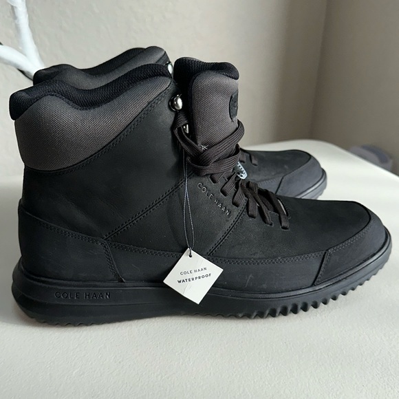 COLE HAAN Grand Plus Waterproof Hiker Boot NEW, size 10, very comfy, last one! - Picture 1 of 7